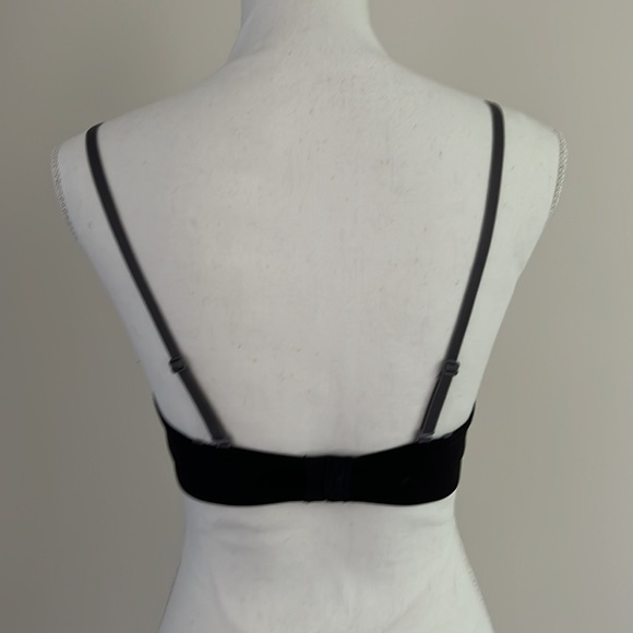 Dip-front multi-way Padded bra - Picture 2 of 3
